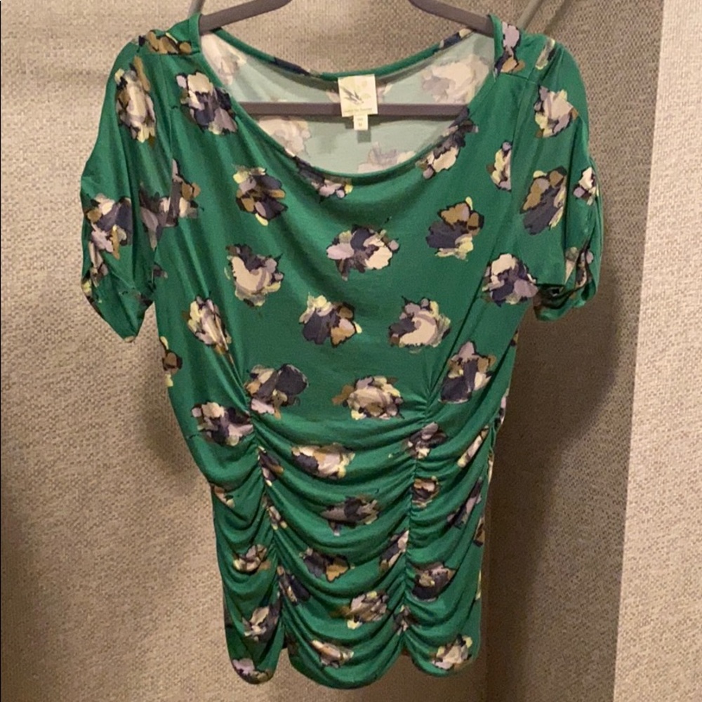Anthropologie tapered shirt size medium